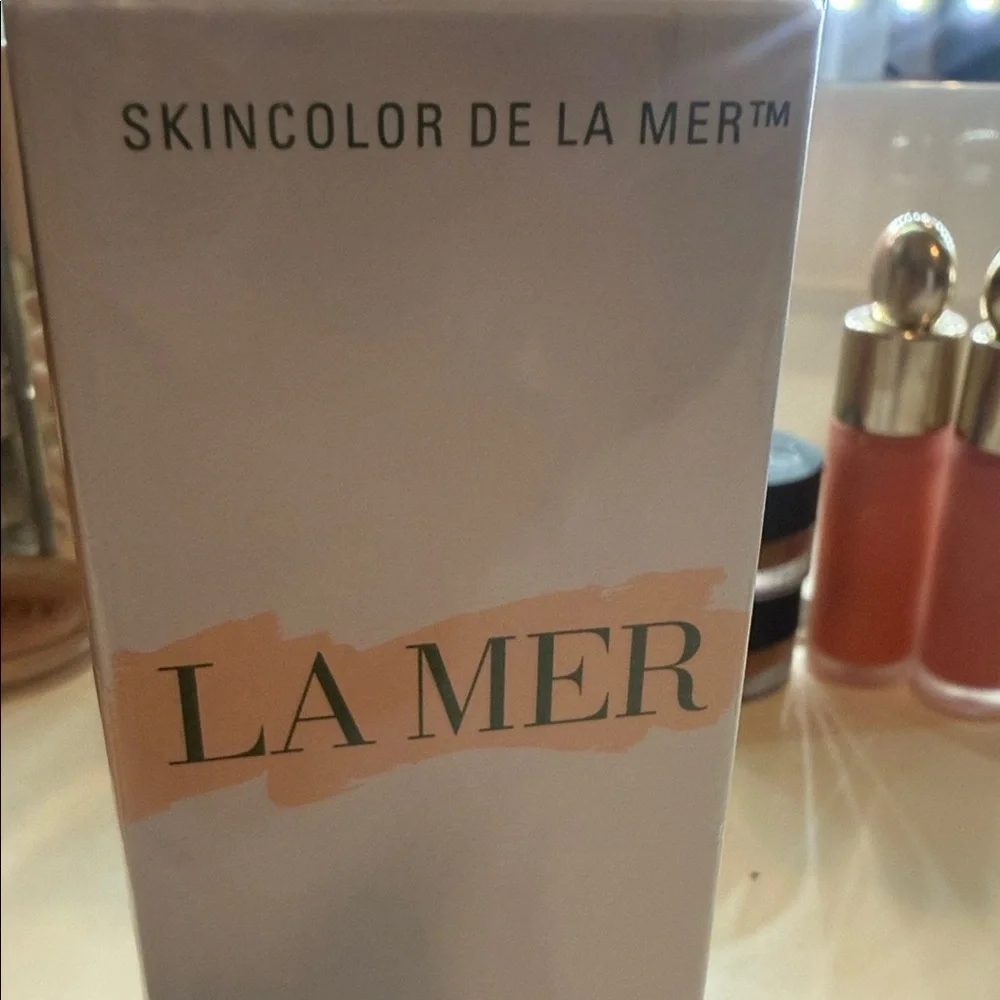 NEW La Mer Soft Fluid Long Wear Foundation - Amber